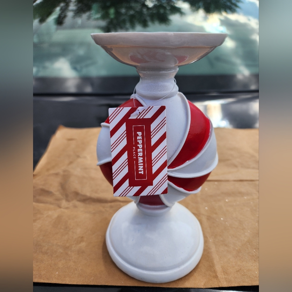 NWT PEPPERMINT SQUARE CANDY SWIRL CANDLE HOLDER🍬🍬🍬🍬🍬🍬🍬🍬✨️